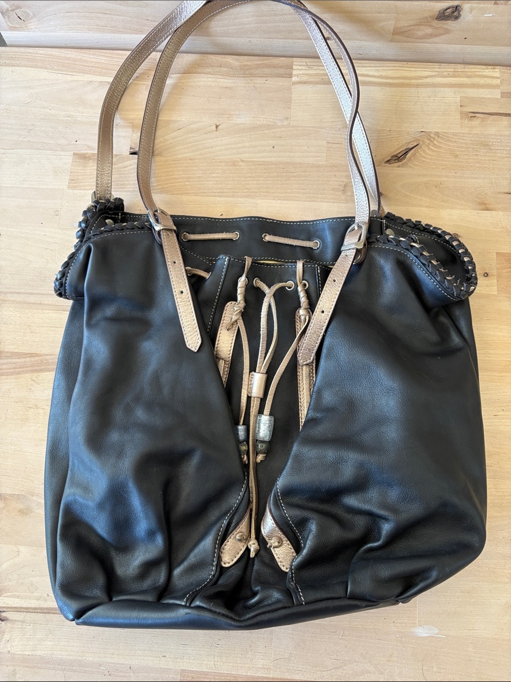 VTG Black and Tan Leather Tote Bag